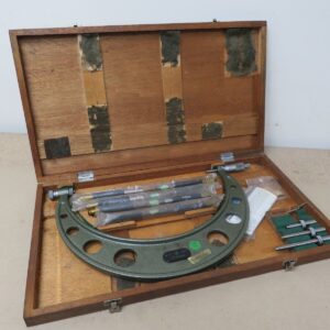 Mitutoyo 8 - 12" Outside Combination Micrometer In Excellent Condition ME4226