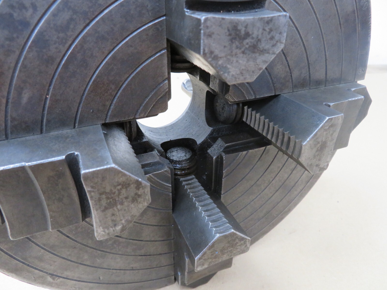 Colchester 1562-32601 10" 4 Jaw D1-3 Independent Lathe Chuck With 2" Thru Bore - Image 3